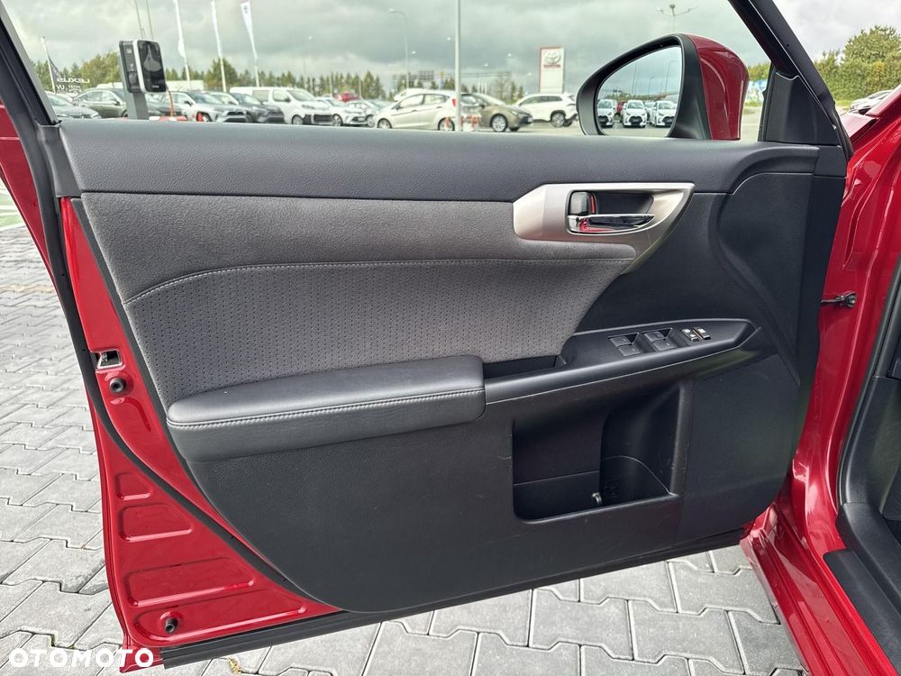 Lexus CT - 20