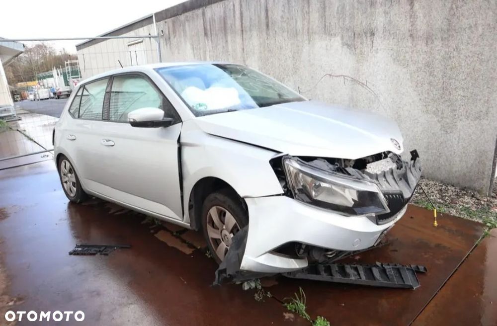 Skoda Fabia 1.0 MPI Ambition - 3