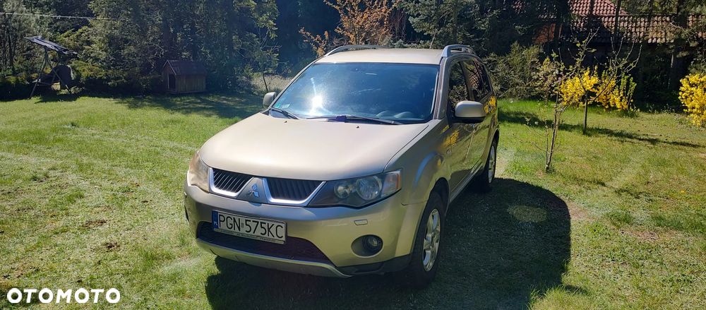 Mitsubishi Outlander 2.2 DI-D 4WD Invite - 1