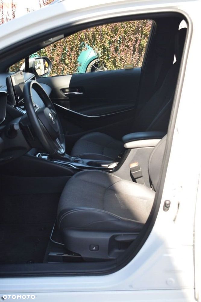 Toyota Corolla 2.0 Hybrid Comfort - 8