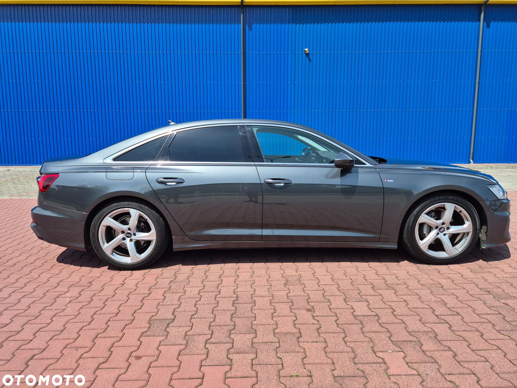 Audi A6 - 1