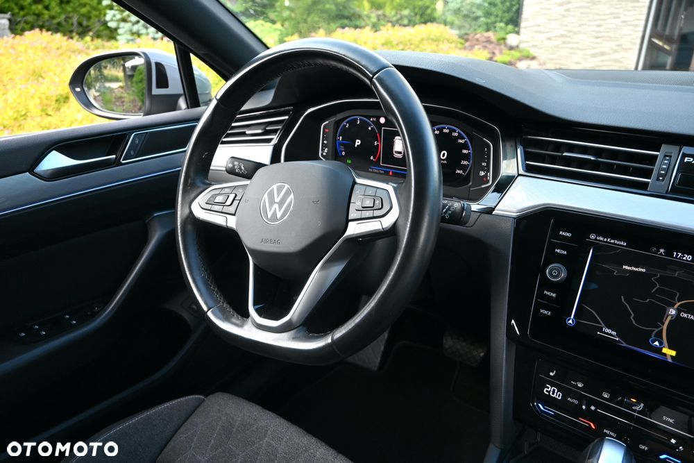 Volkswagen Passat 2.0 TDI SCR DSG Business - 22
