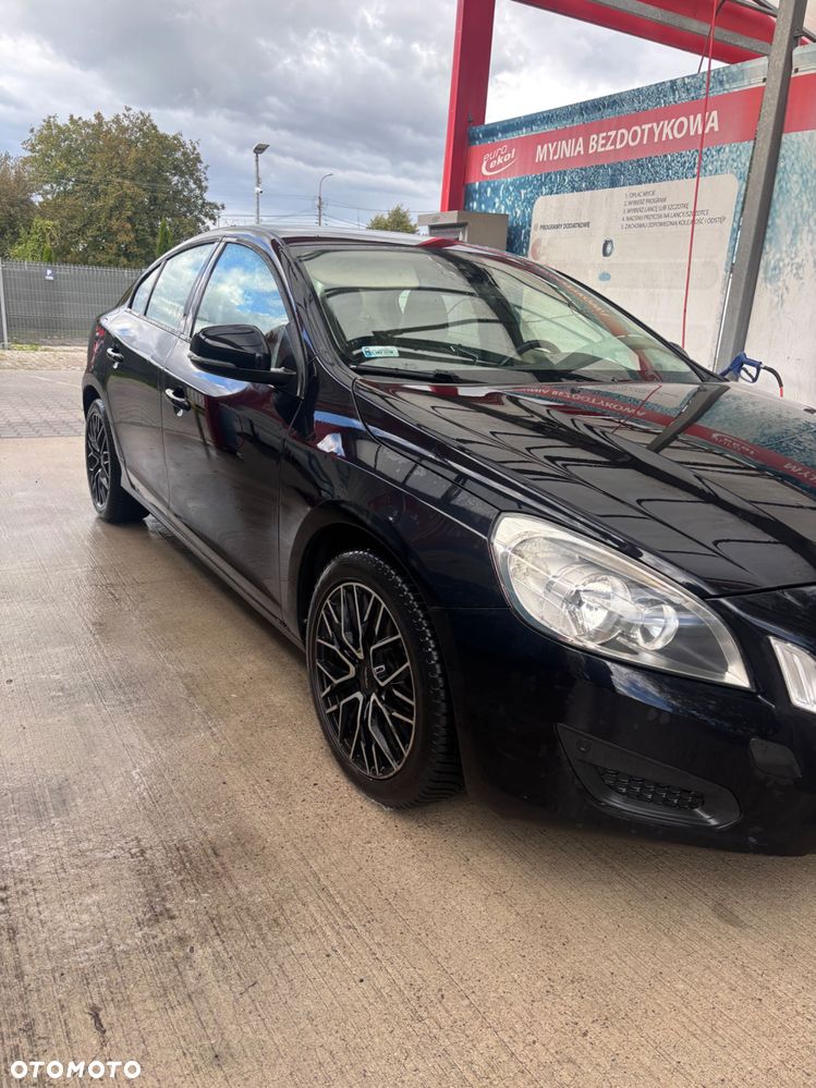 Volvo S60 - 3
