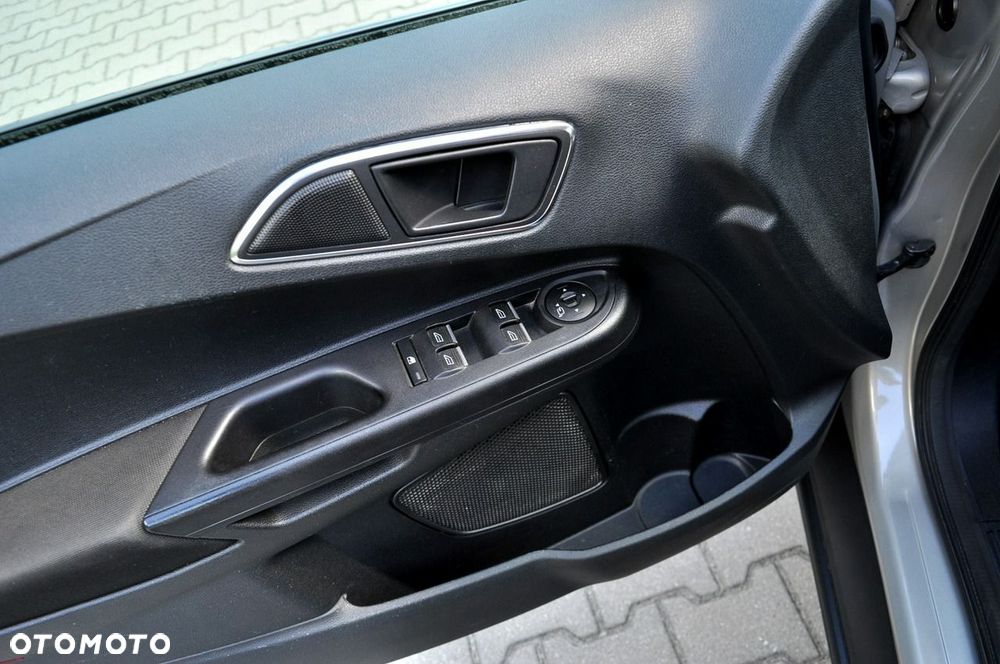 Ford B-MAX - 17