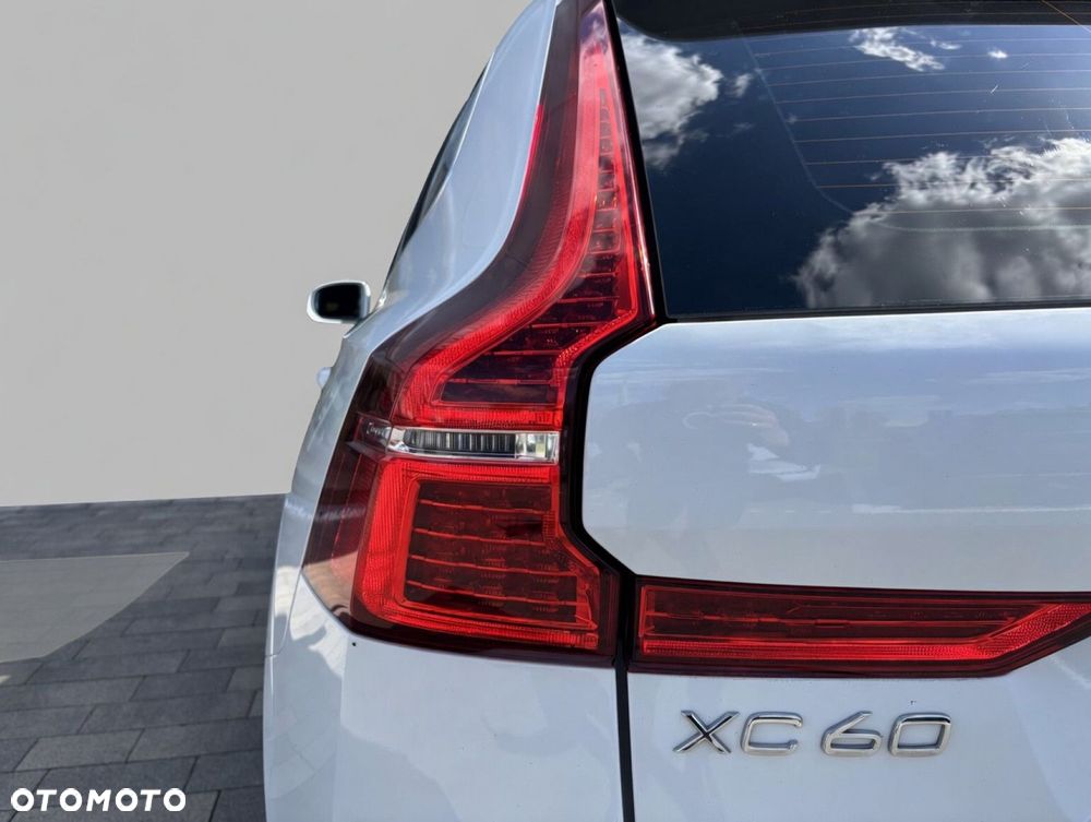 Volvo XC 60 - 25