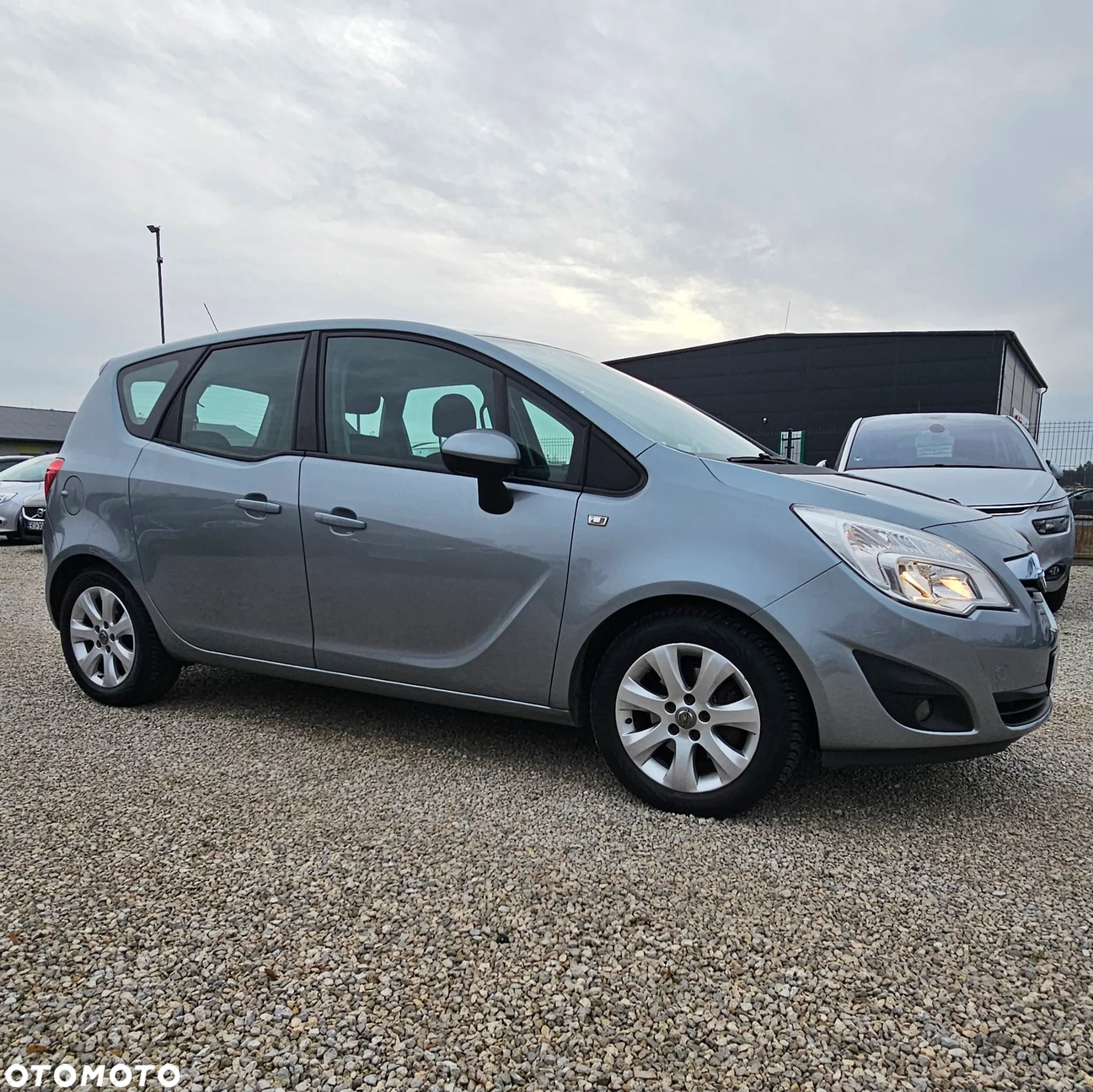 Opel Meriva - 13
