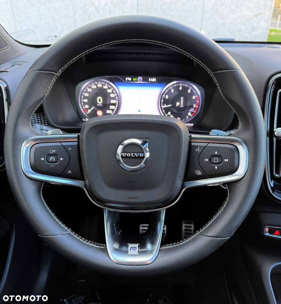 Volvo XC 40 T5 AWD R-Design - 16