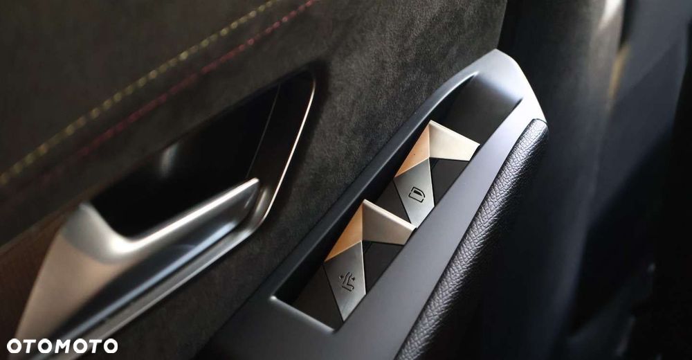 DS Automobiles DS 7 Crossback - 19