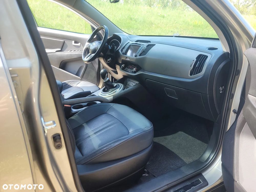 Kia Sportage 1.7 CRDI 2WD Edition 7 - 9