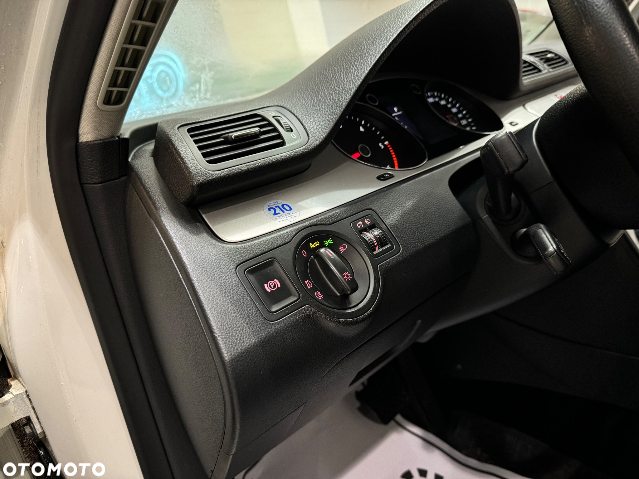 Volkswagen Passat 2.0 TDI Comfortline DSG - 25