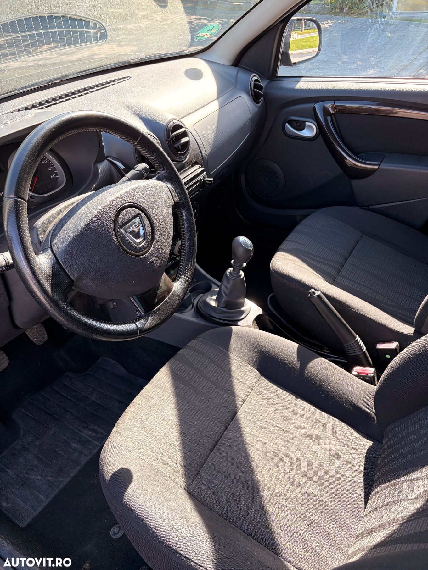 Dacia Duster 1.5 dCi 4x4 Laureate - 9