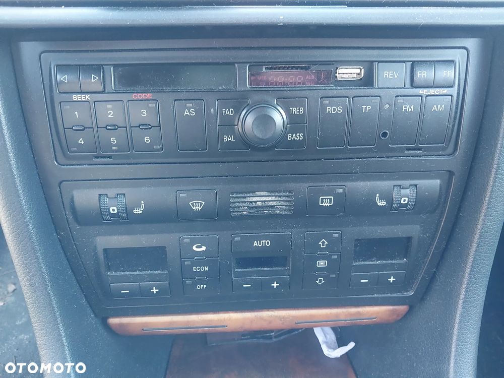 Audi A6 C5 sedan silnik kompletny 1.8 Turbo AEB turbina turbosprężarka cewka wiązka przepustnica przepływomierz kolektor skrzynia biegów DHW sprzęgło dwumasa drzwi lewe prawe klapa błotnik lusterko kolor LY9B czarny maglownica wydech tłumik lampa tył tylna blenda belka rura dolotowa przewód podłokietnik sterownik panel boczki fotele grzane alufelgi szyba dekory NA CZĘŚCI WSZYSTKIE CZĘŚCI - 22