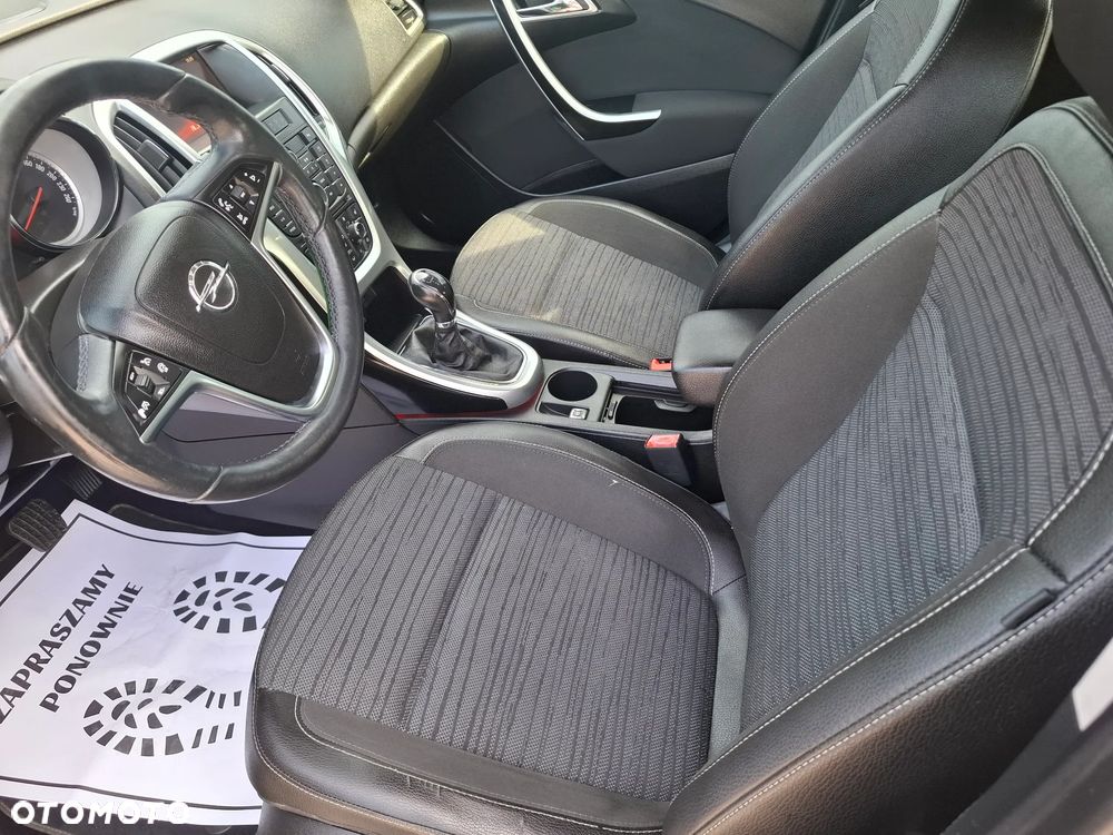 Opel Astra 1.6 Innovation 110 Jahre - 9