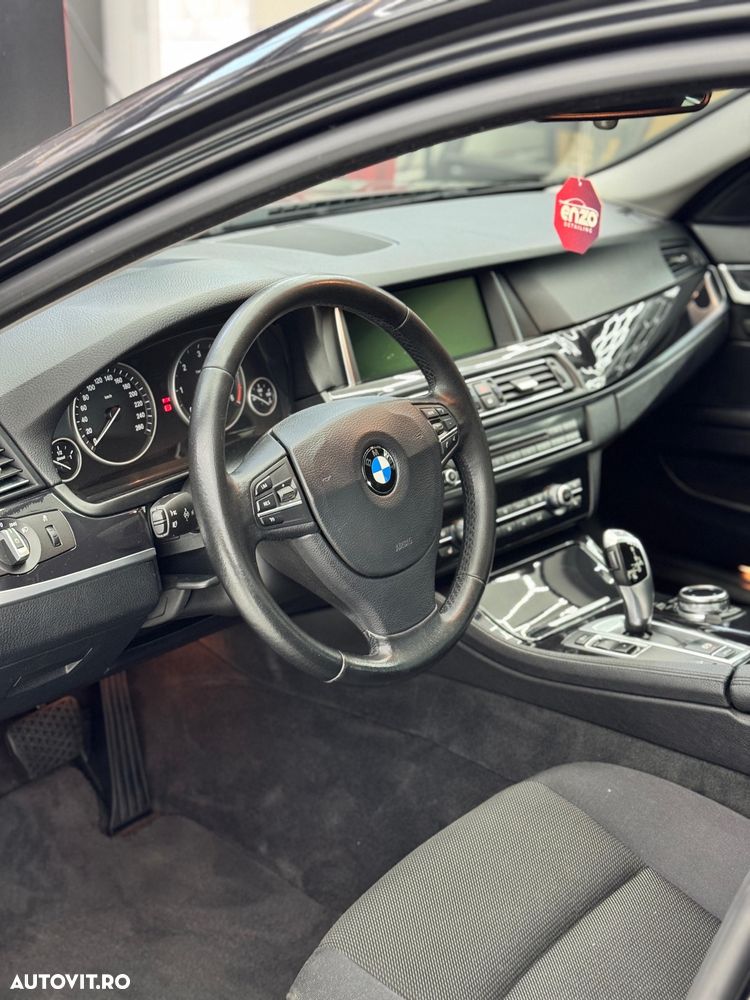 BMW Seria 5 525d xDrive AT - 7