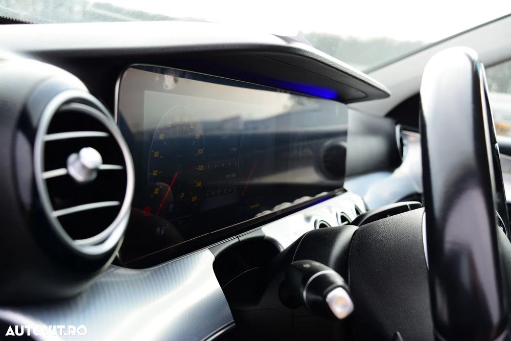 Mercedes-Benz E 300 de 9G-TRONIC - 9