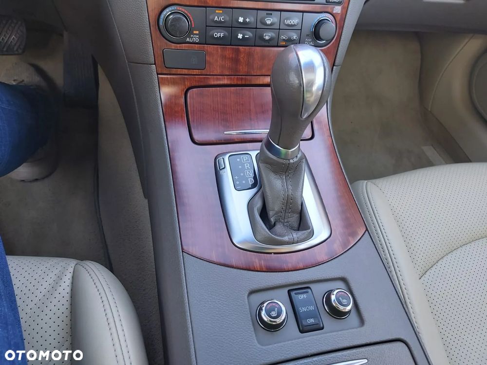 Infiniti G G37 AWD - 28