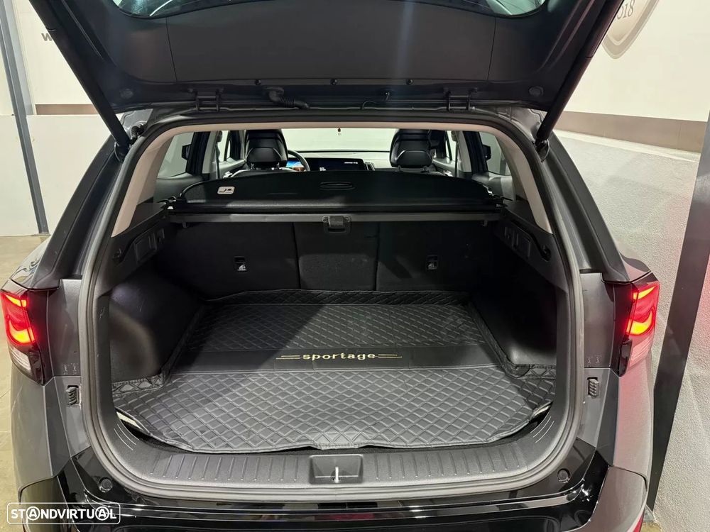 Kia Sportage 1.6 T-GDi PHEV Tech - 38