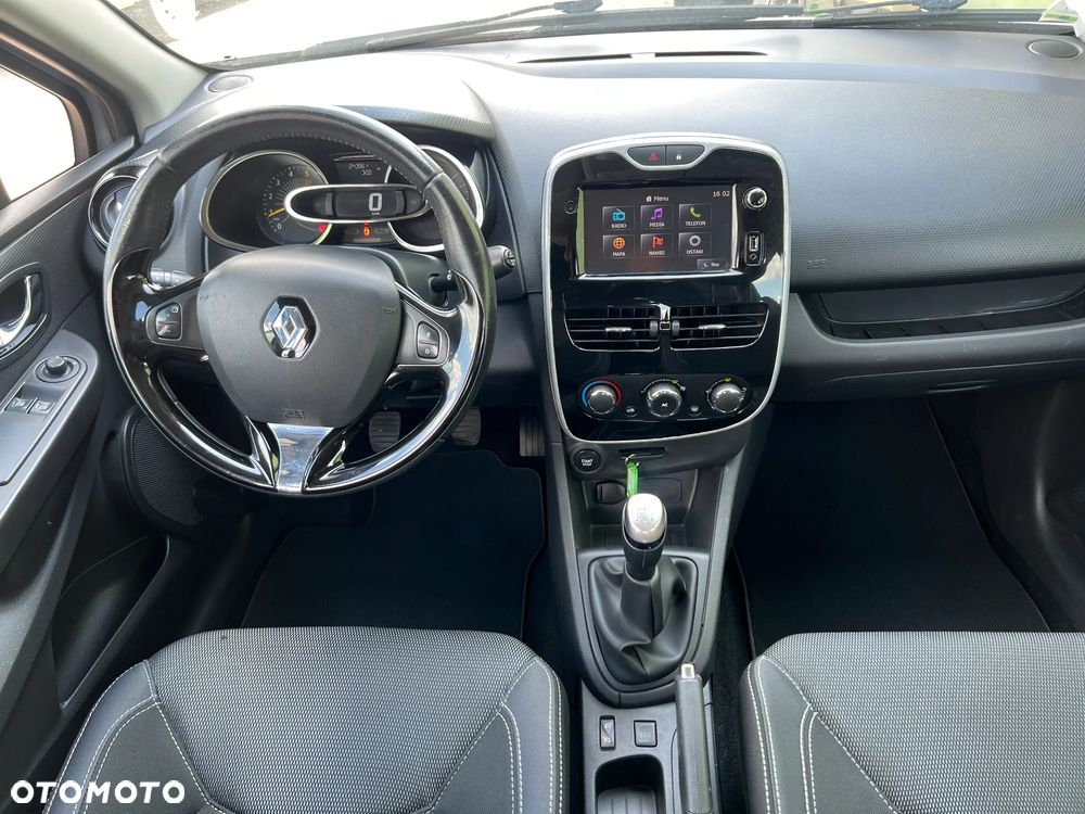 Renault Clio - 10
