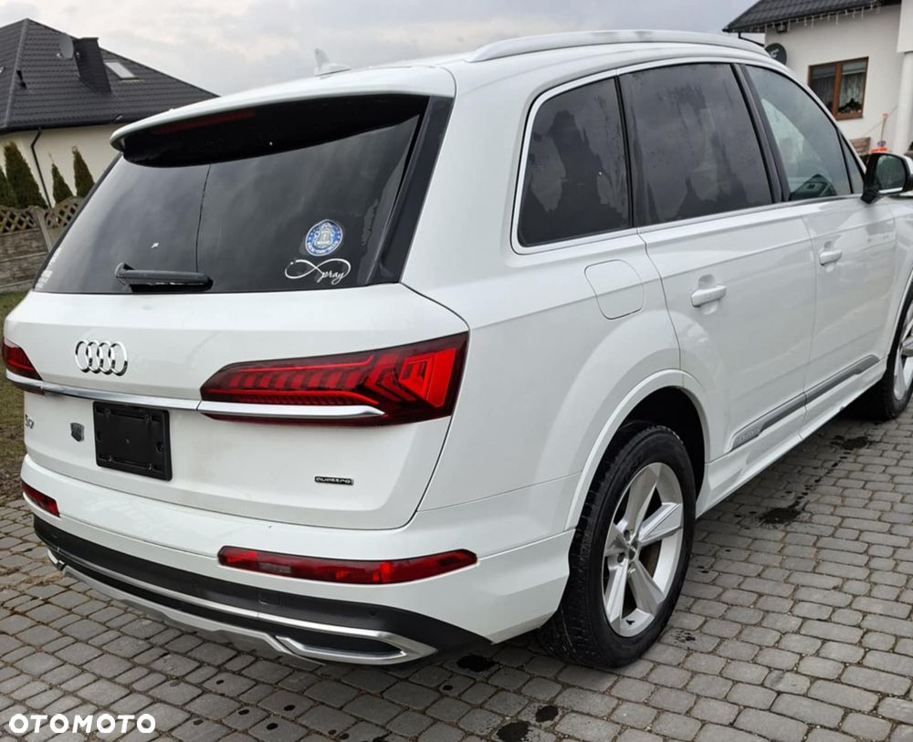 Audi Q7 - 1