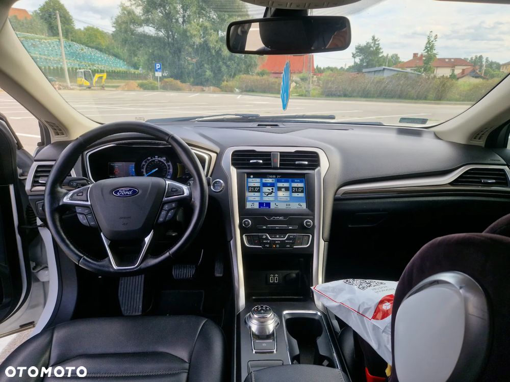Ford Fusion - 5