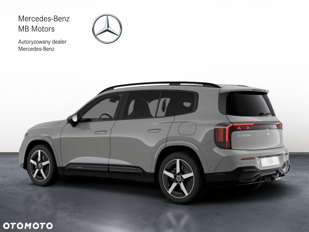 Mercedes-Benz GLB - 4