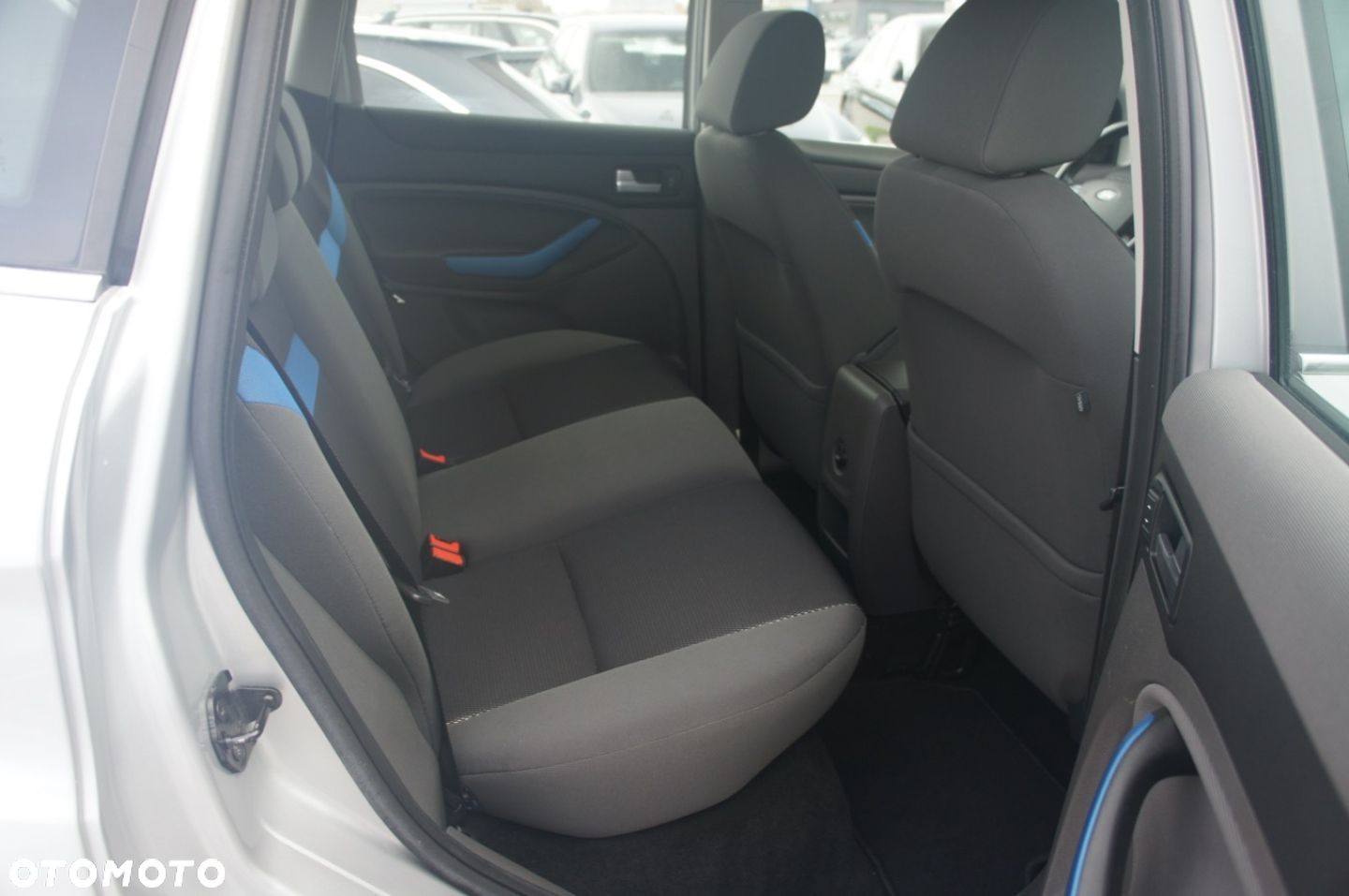 Ford Kuga - 13