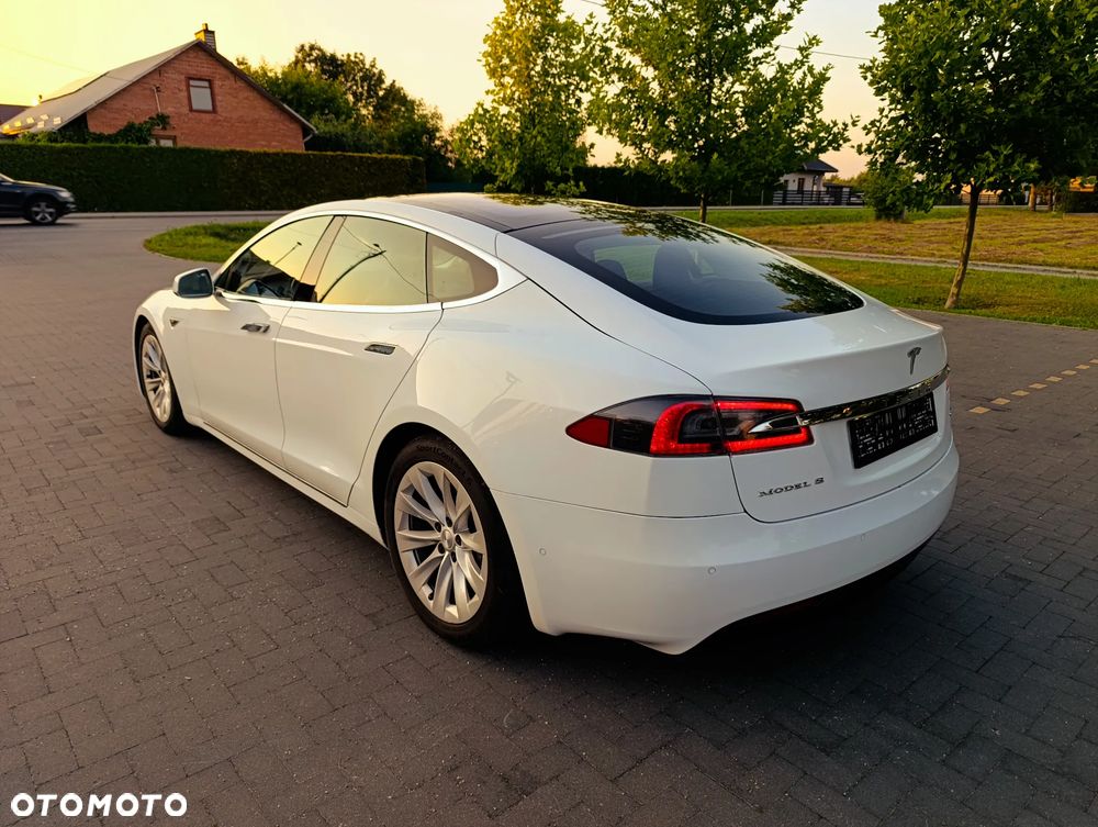 Tesla Model S Long Range Plus - 18