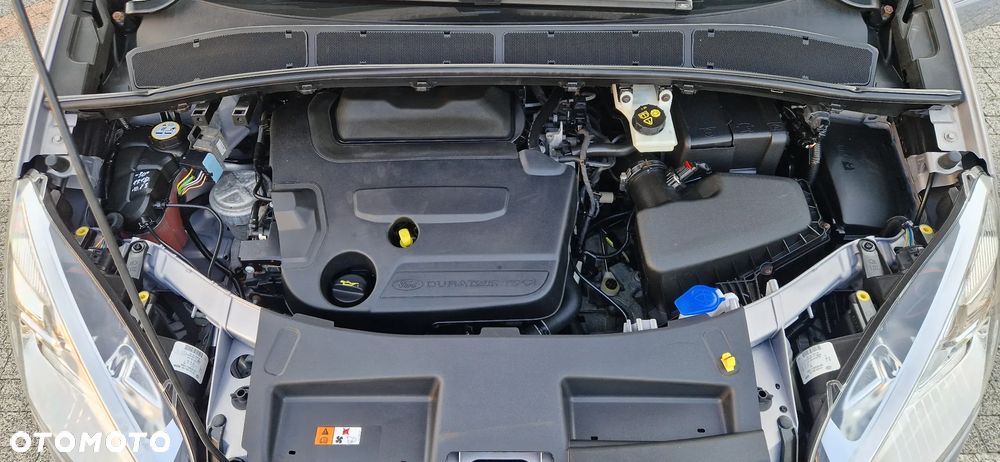 Ford S-Max - 11