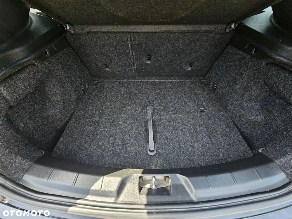 Volvo V40 D2 Ocean Race - 19