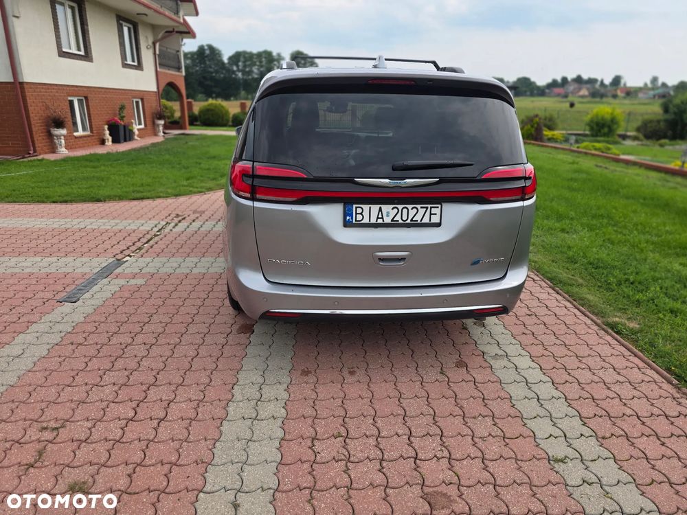 Chrysler Pacifica - 6