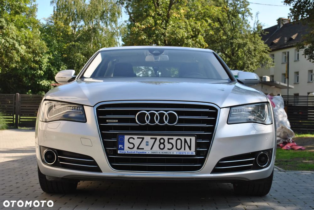 Audi A8 - 4