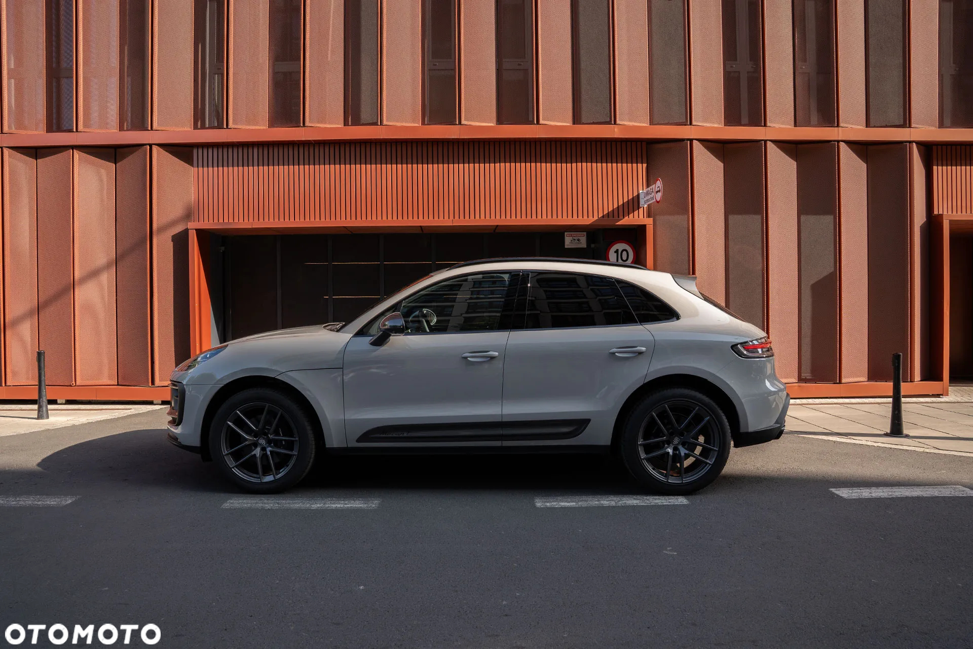 Porsche Macan T - 28