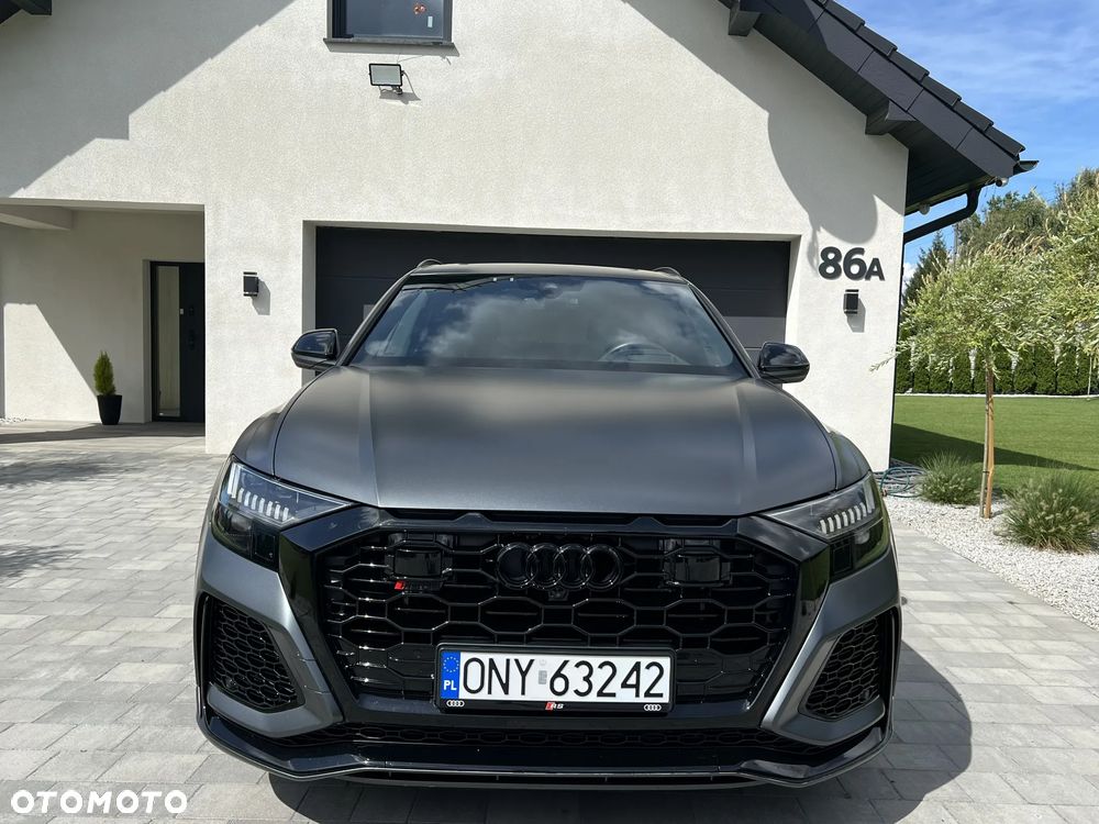 Audi RS Q8 - 8