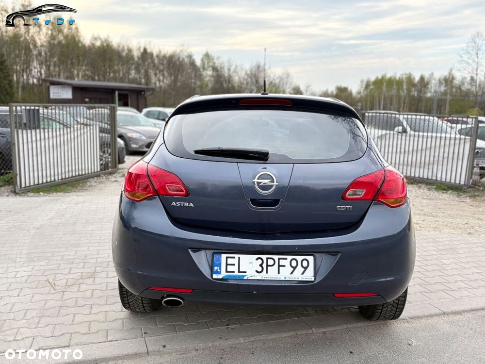 Opel Astra 2.0 CDTI Cosmo - 15