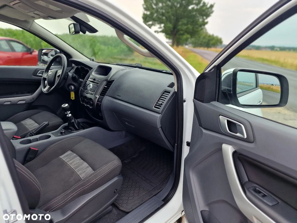 Ford Ranger 2.2 TDCi 4x4 DC XLT - 23