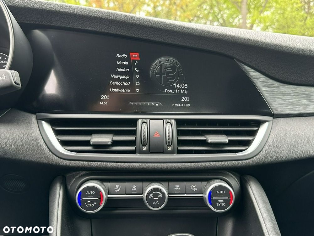 Alfa Romeo Giulia 2.0 Turbo 16V AT8 Super - 25