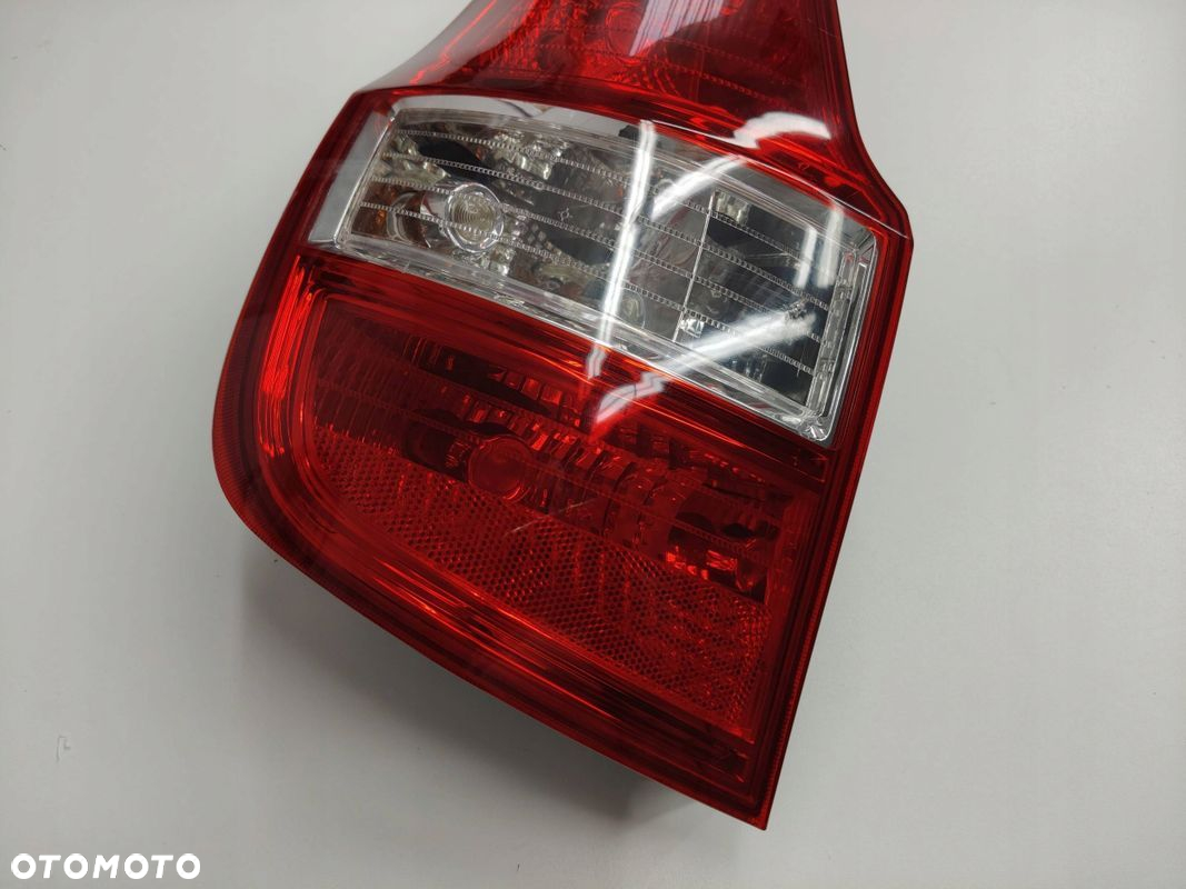 LAMPA LEWY TYŁ LEWA TYLNA HYUNDAI i30 KOMBI 92401-2L1 - 2