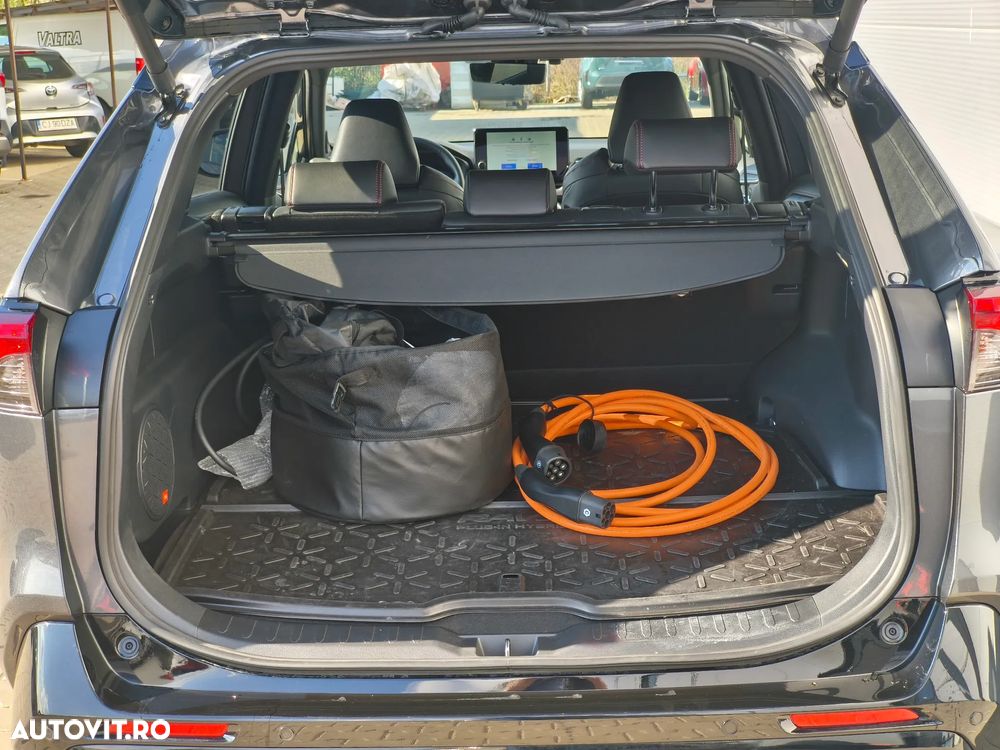 Toyota RAV4 - 6