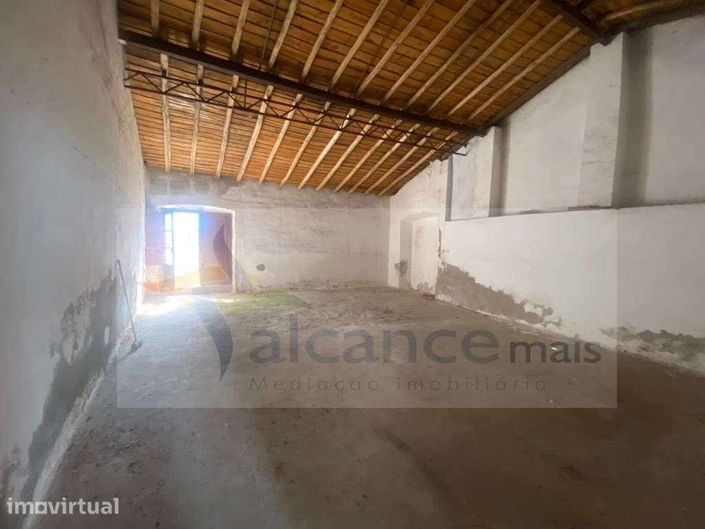 Espaço Versátil com Grande Potencial , Comércio, Serviços ou Habitação - Grande imagem: 4/10