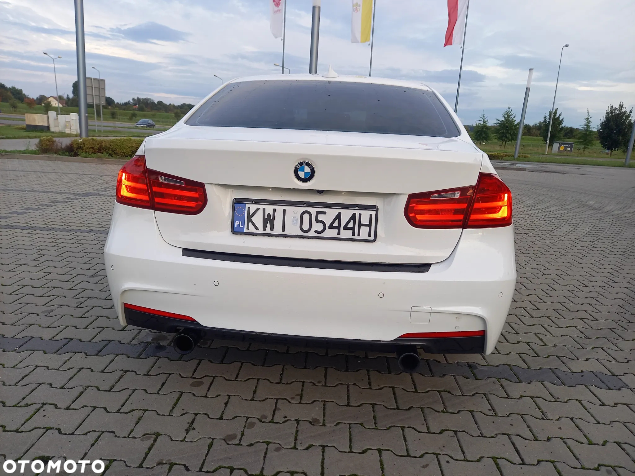 BMW Seria 3 335i xDrive Sport-Aut Luxury Line - 10