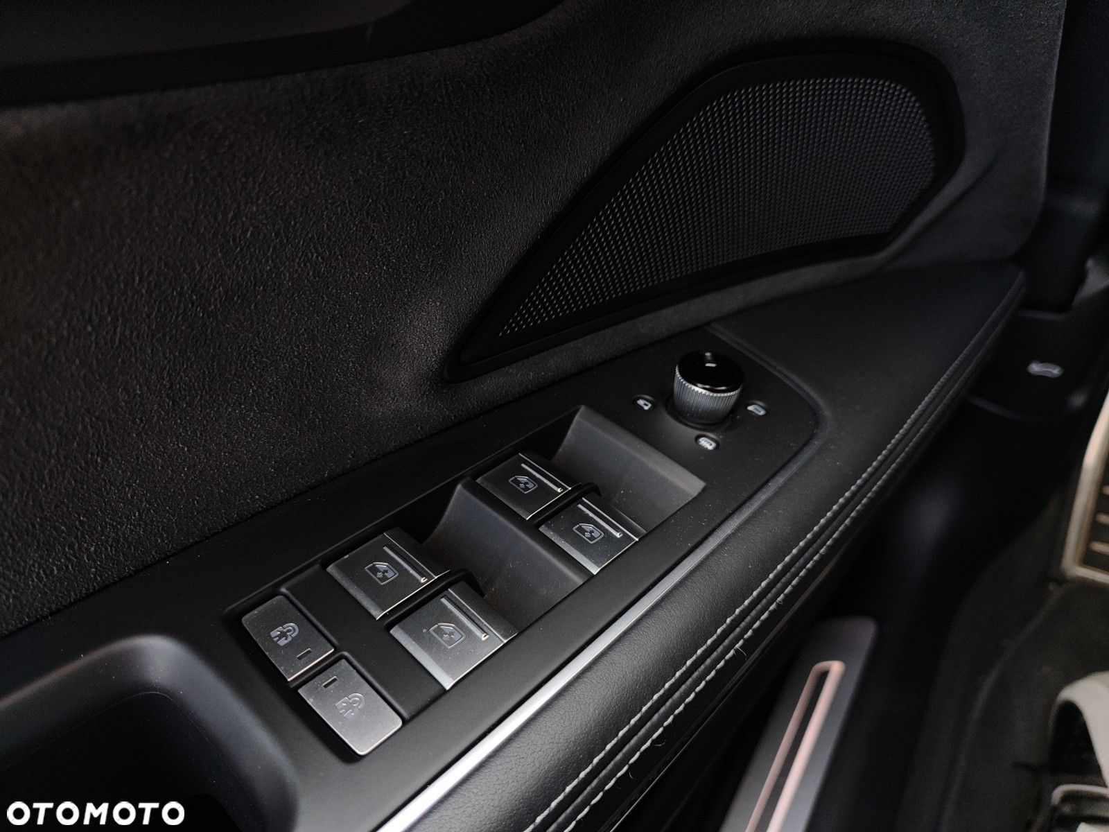 Audi S8 - 26