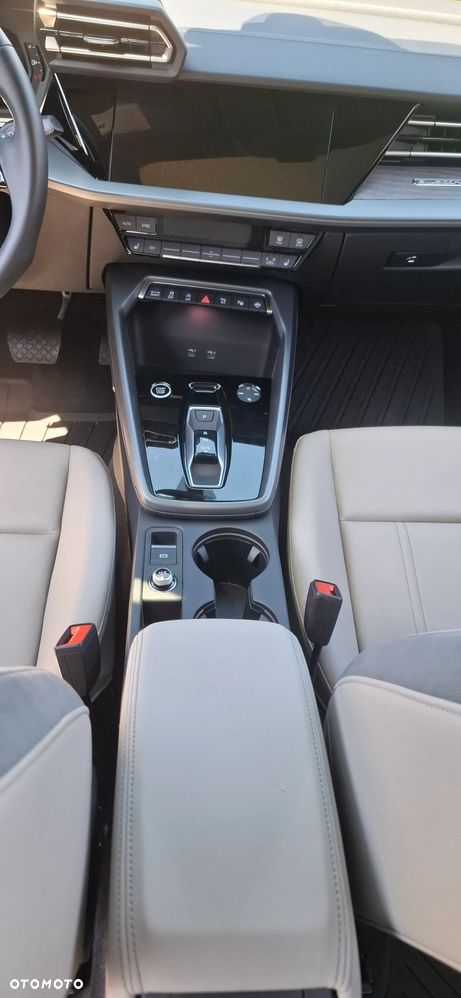 Audi A3 Limousine 40 TFSI quattro S tronic advanced - 23