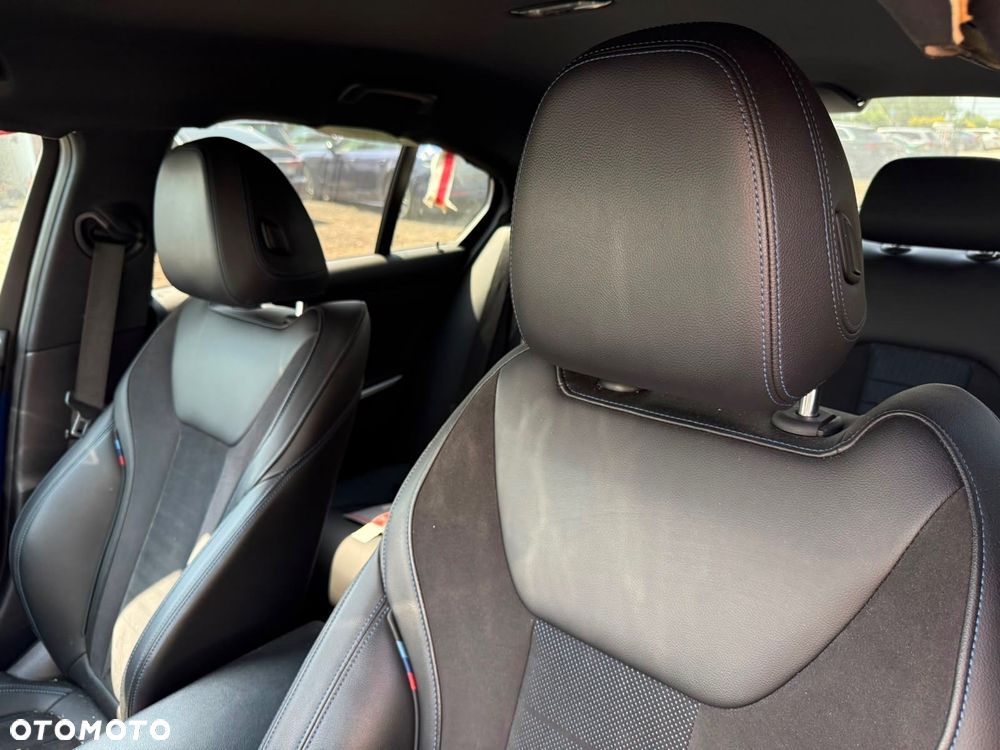 BMW Seria 3 318d M Sport - 24