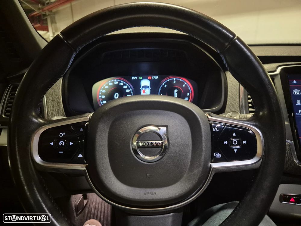 Volvo XC 90 2.0 D5 Momentum AWD - 29