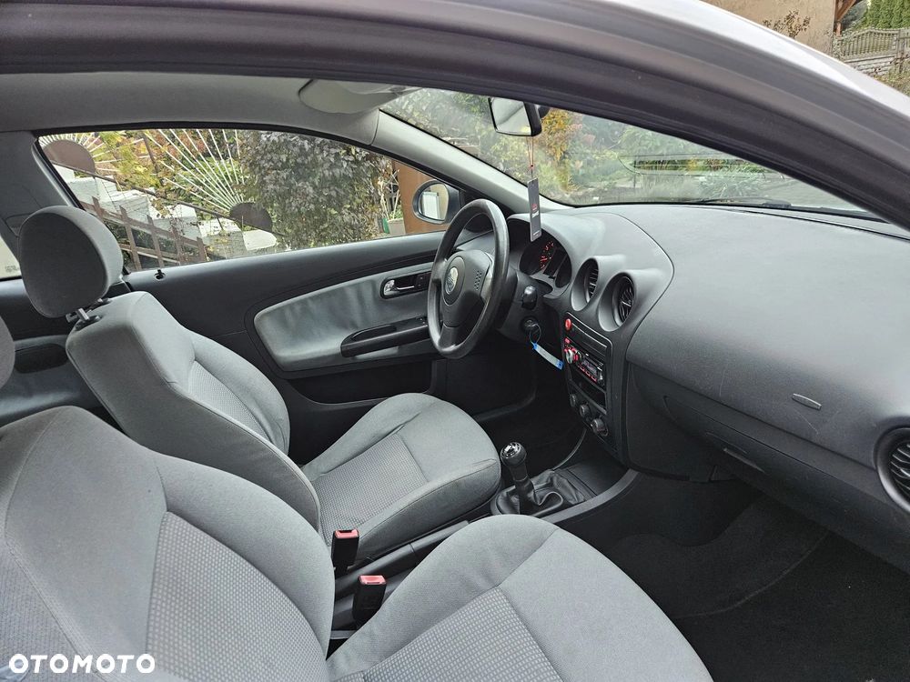 Seat Ibiza 1.4 16V Stylance - 5
