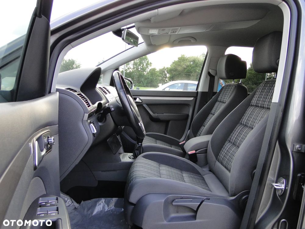 Volkswagen Touran 2.0 TDI DPF Cross - 6