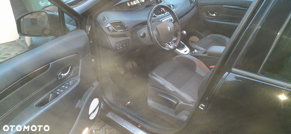 Renault Scenic Energy dCi 110 S&S Bose Edition - 11