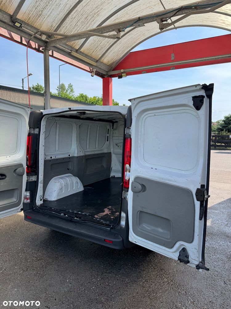 Renault Trafic - 16