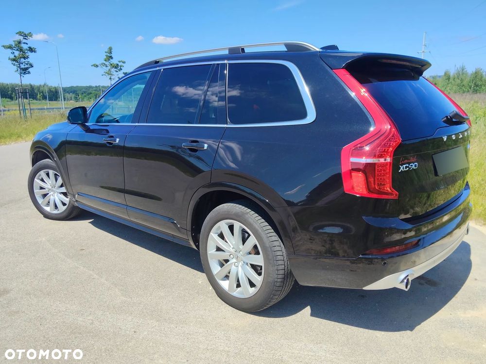 Volvo XC 90 - 9