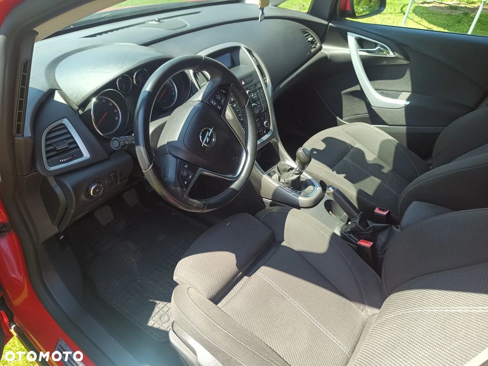 Opel Astra 1.6 Turbo Color Edition - 9